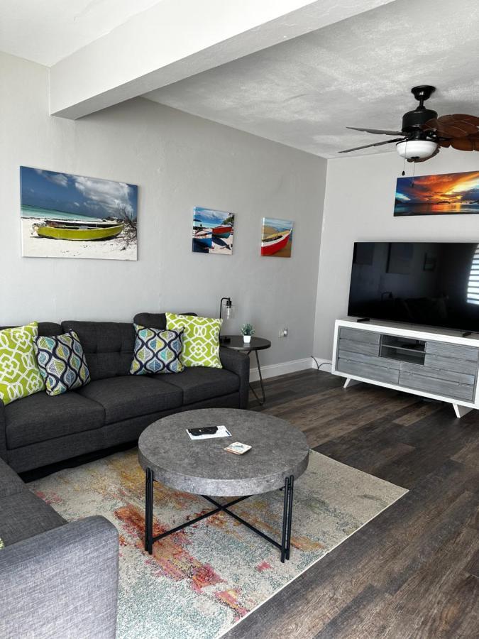 Aguada Beach Condos Exteriör bild